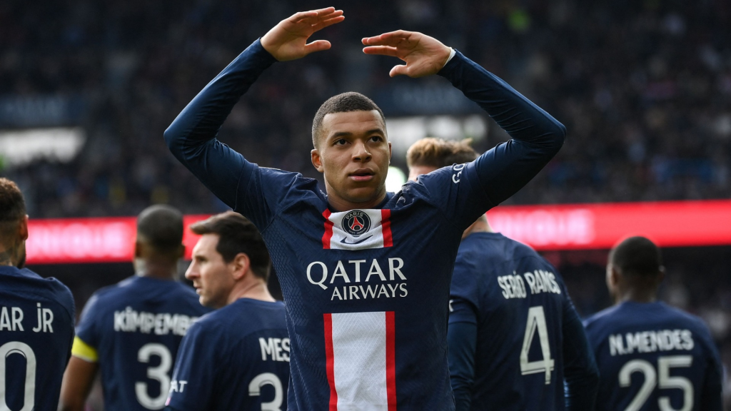 Kylian Mbappe - Top 5 forwards In World Football Right Now 