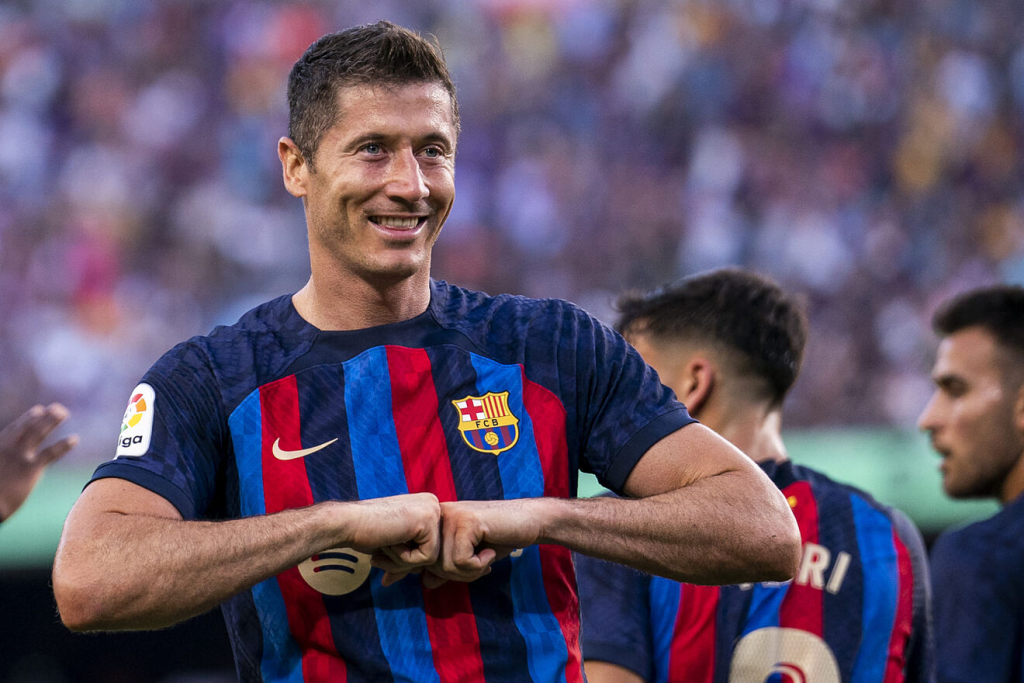 Robert Lewandowski celebrating a goal for Barcelona